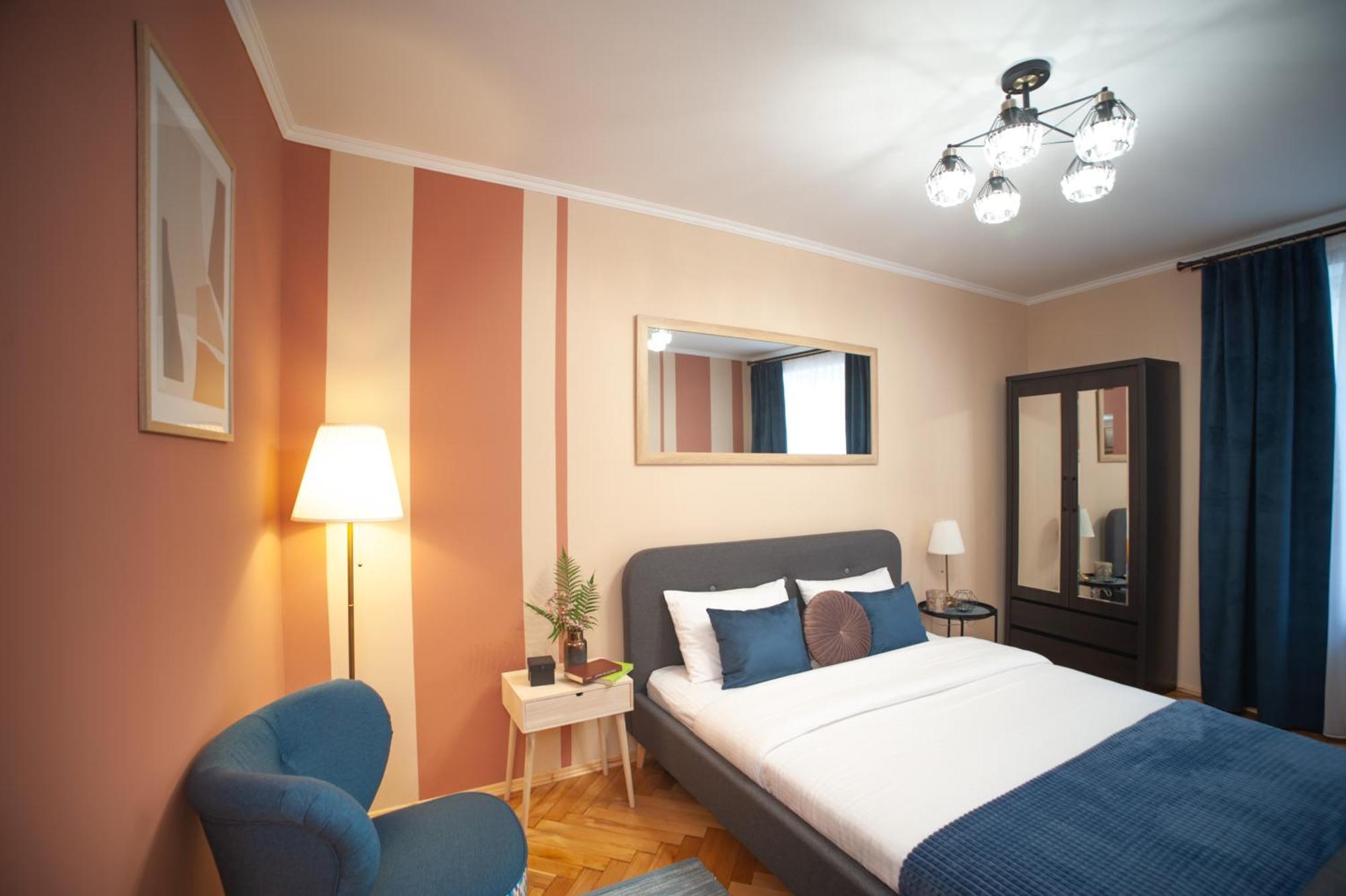 Romantic Suite, 3Mins To Rynok Square Λβιβ Εξωτερικό φωτογραφία