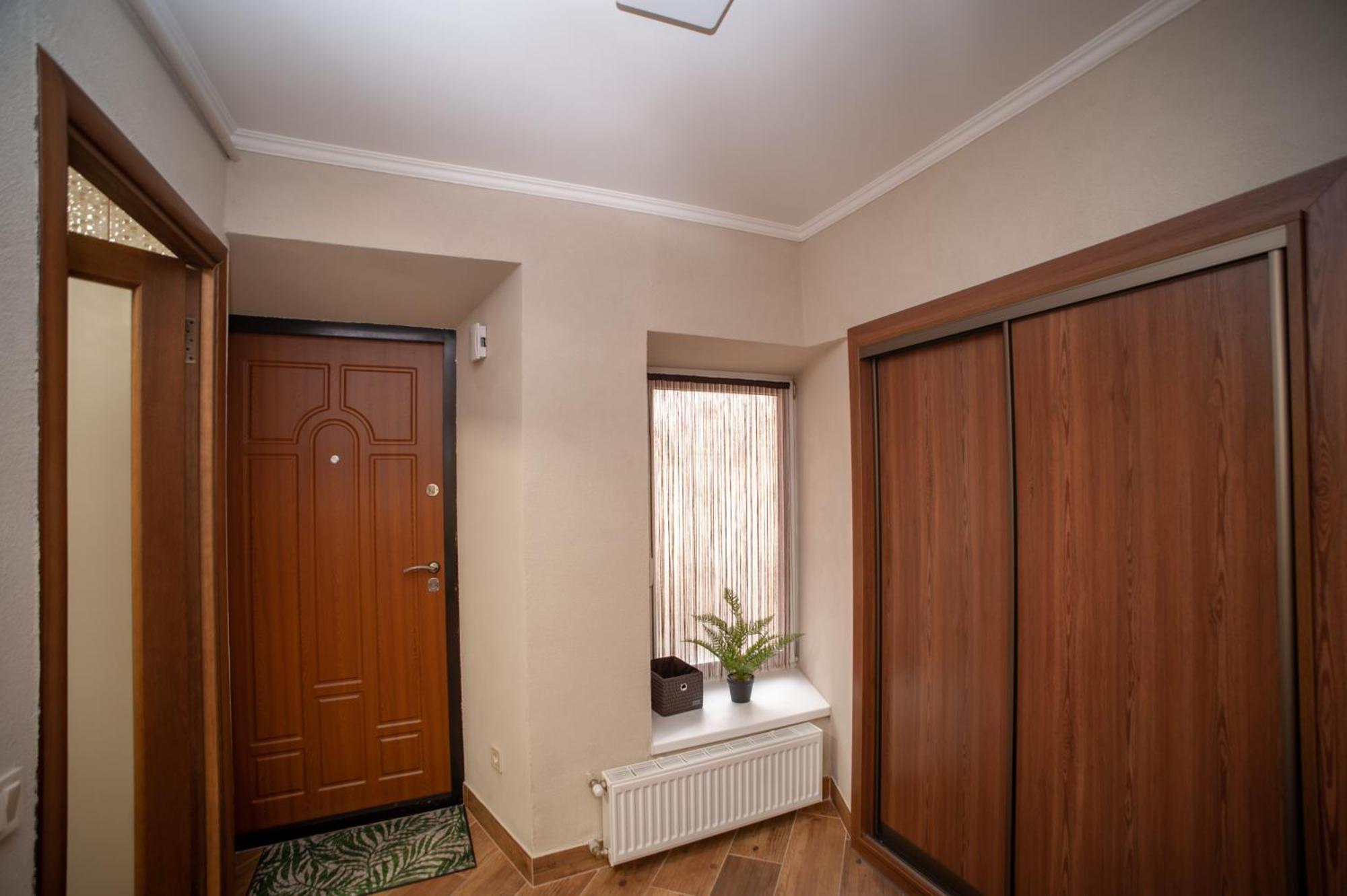 Romantic Suite, 3Mins To Rynok Square Λβιβ Εξωτερικό φωτογραφία